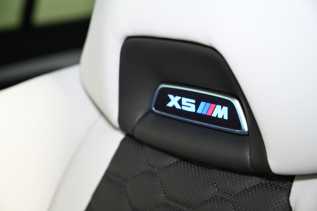 Thumbnail: 2026 BMW X5 - 21