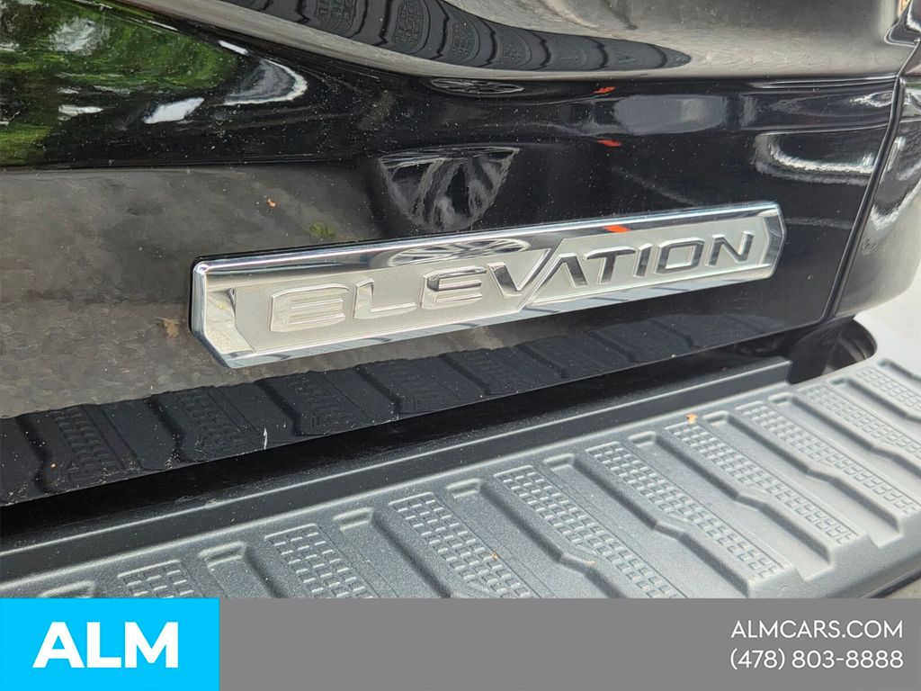 Used 2021 Black GMC Elevation image 11
