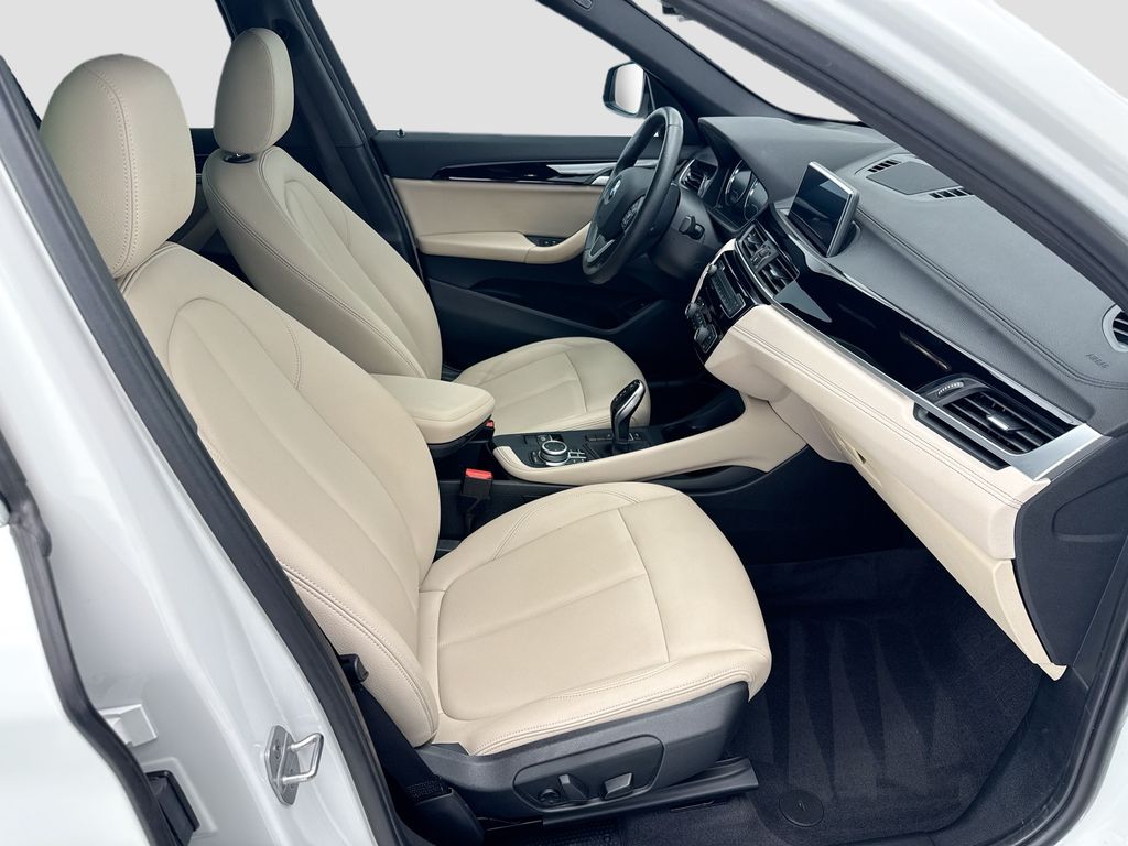 Thumbnail: 2021 BMW X1 - 19