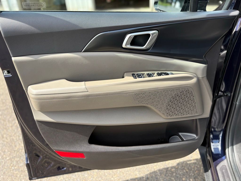 2025 Kia Carnival LXS