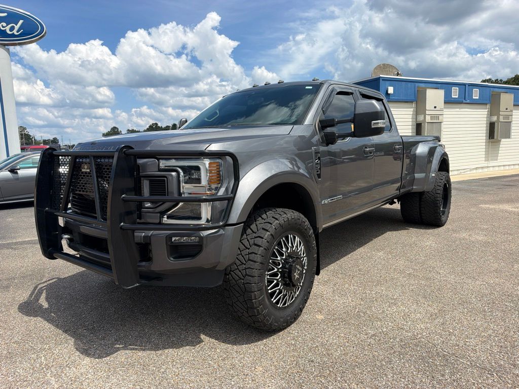 2022 Ford F-450 Super Duty Platinum Crew Cab LB DRW 4WD