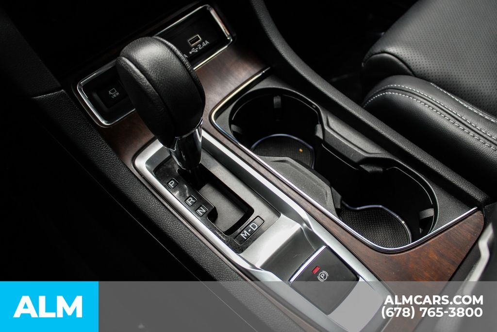 Used 2024 Gray Subaru Touring image 39