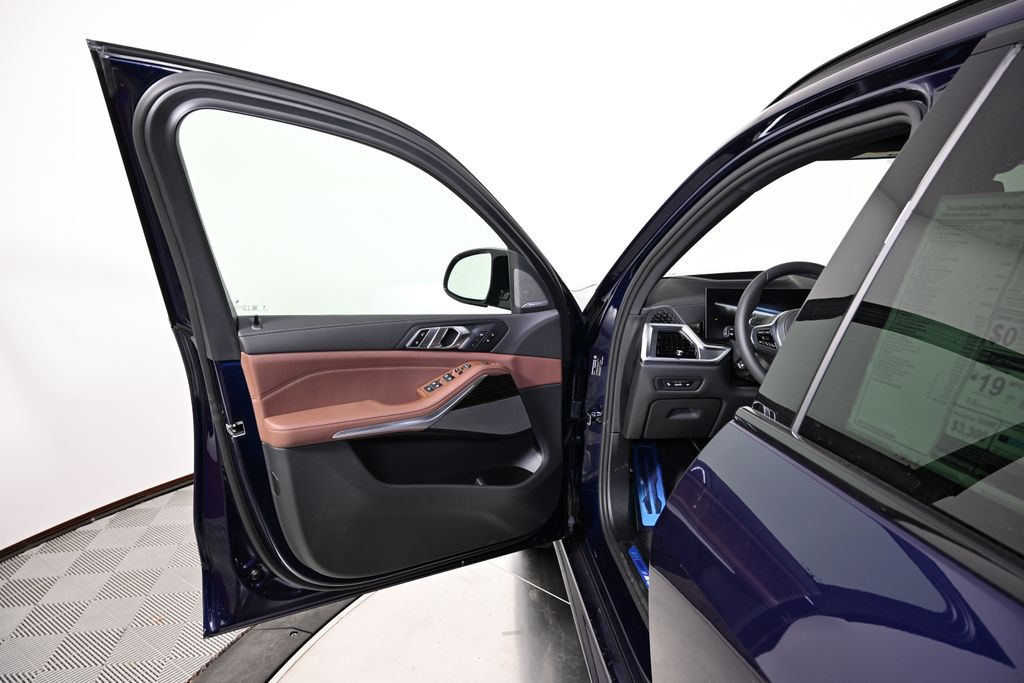 Thumbnail: 2026 BMW X5 - 22