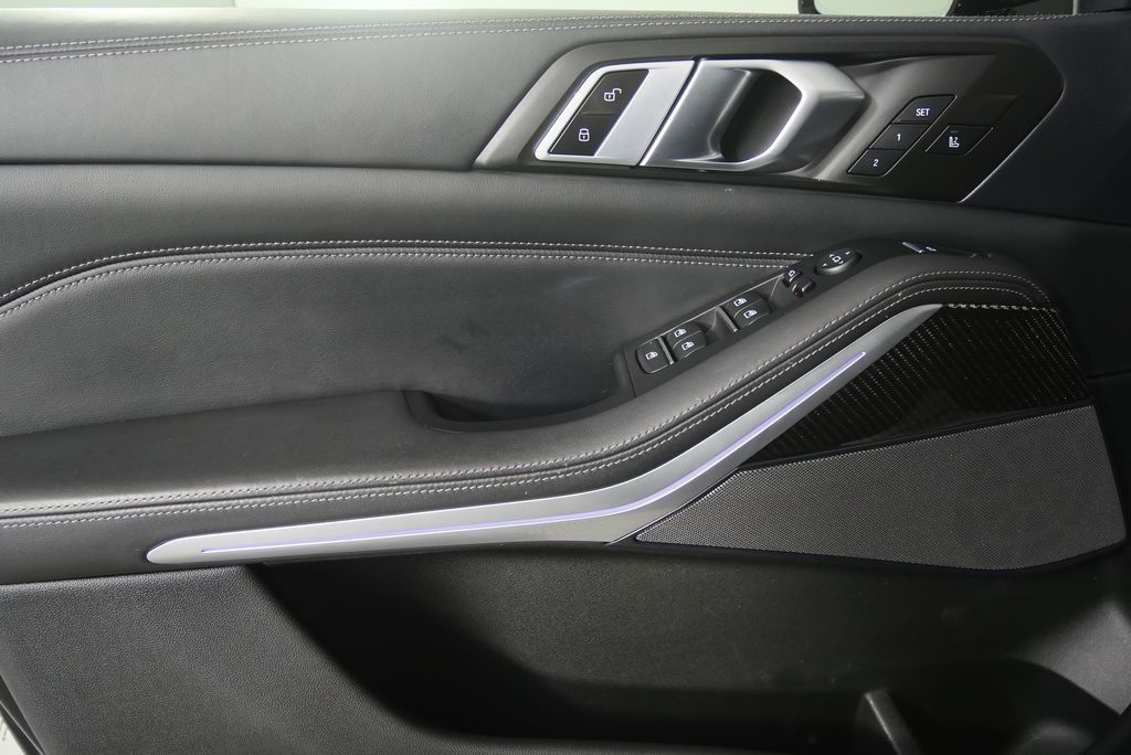 Thumbnail: 2022 BMW X5 - 9