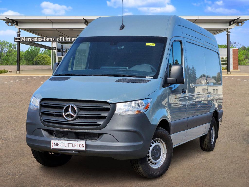 2024 Mercedes-Benz Sprinter 2500 Cargo 144 WB 1