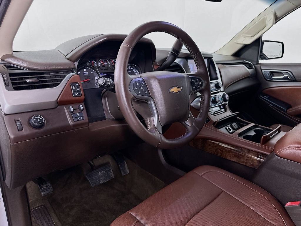 Thumbnail: 2015 Chevrolet Suburban - 9