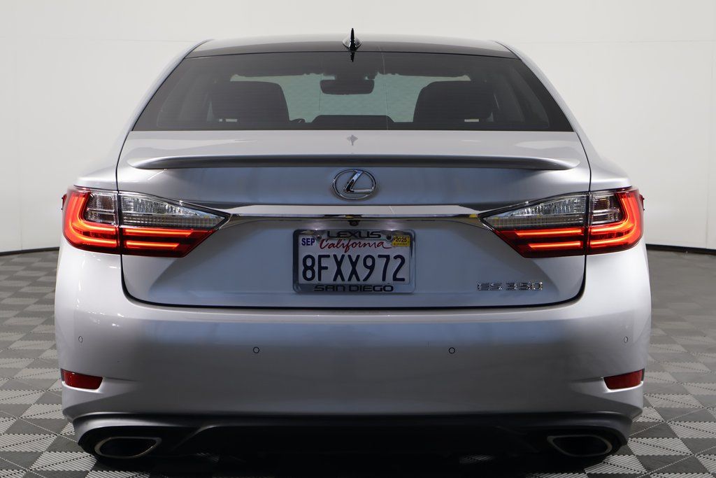 Thumbnail: 2018 Lexus ES - 5