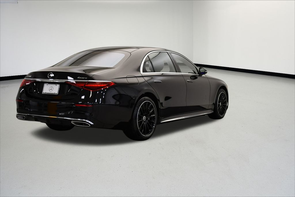 Thumbnail: 2026 Mercedes-Benz S-Class - 5