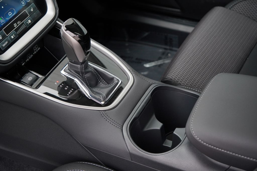 2025 Subaru Outback Premium 9