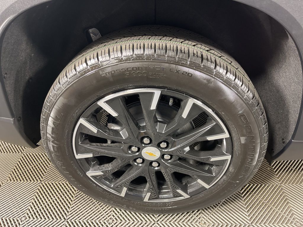 Thumbnail: 2026 Chevrolet Traverse - 19