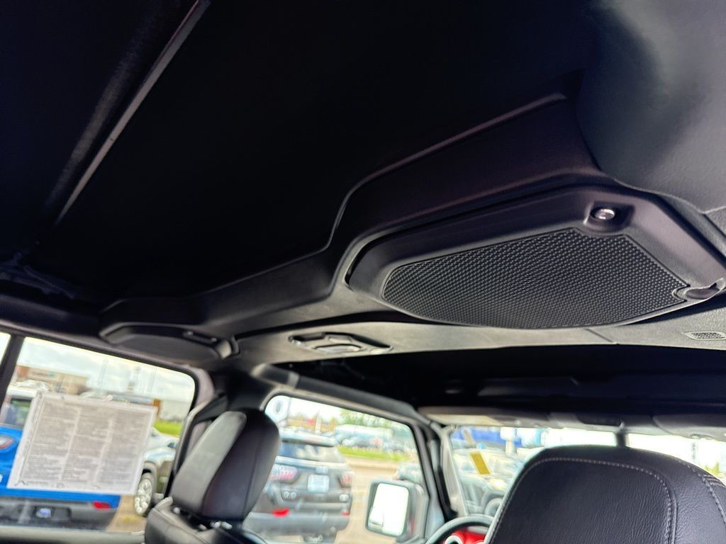 Certified Used 2023 White Jeep Rubicon image 80