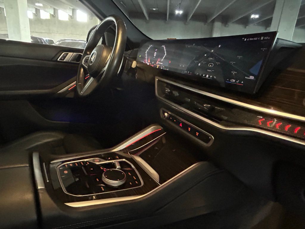 Used 2024 Black Sapphire Metallic BMW xDrive40i image 39