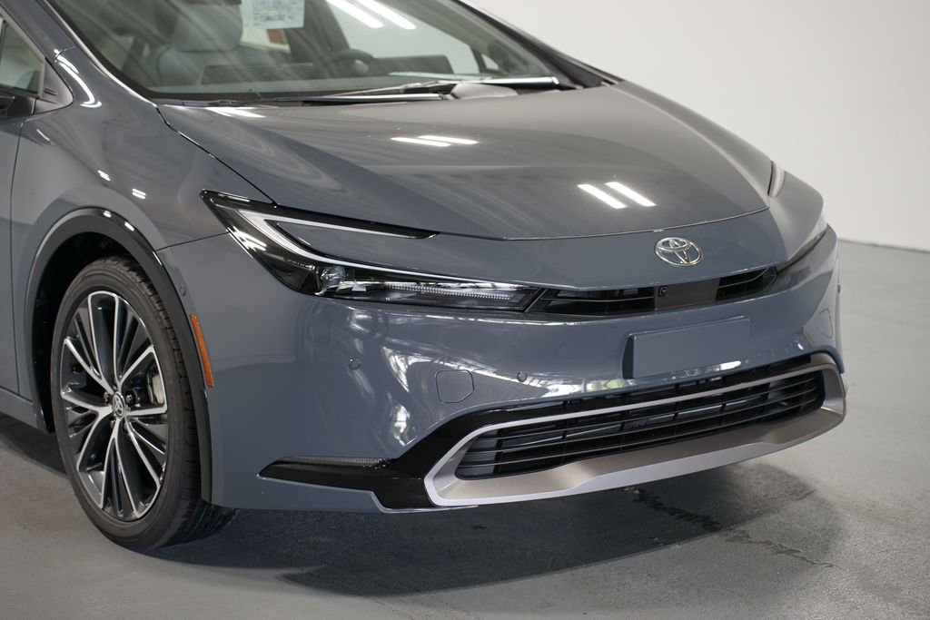 Thumbnail: 2026 Toyota Prius - 4