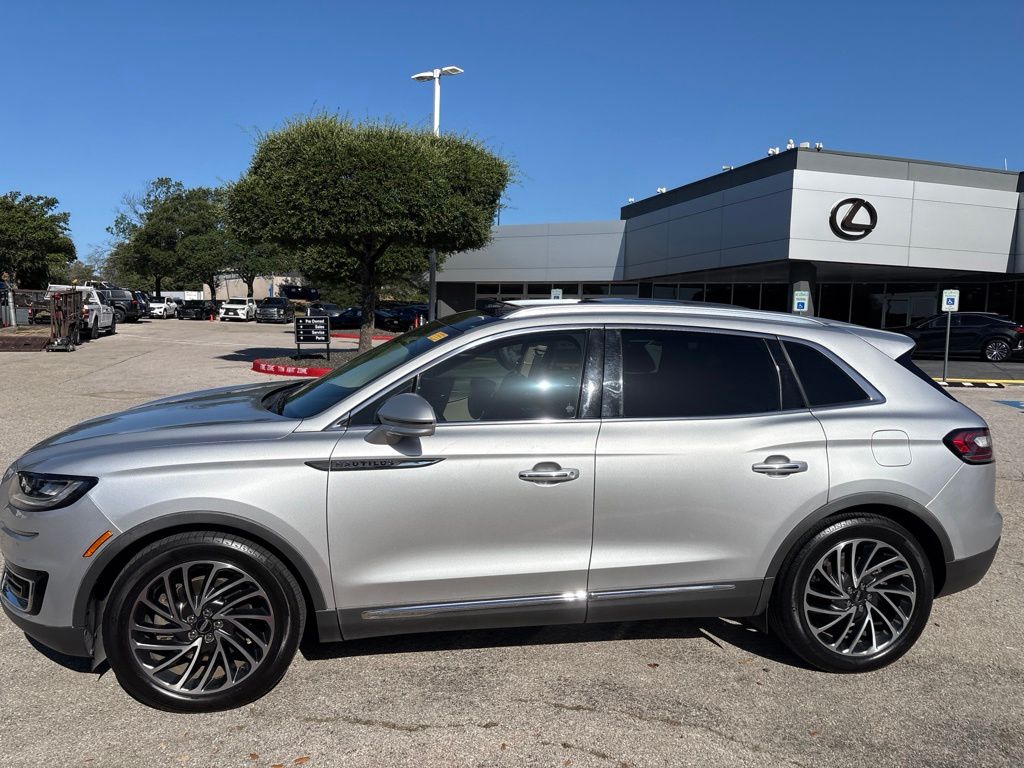 Thumbnail: 2019 Lincoln Nautilus - 2