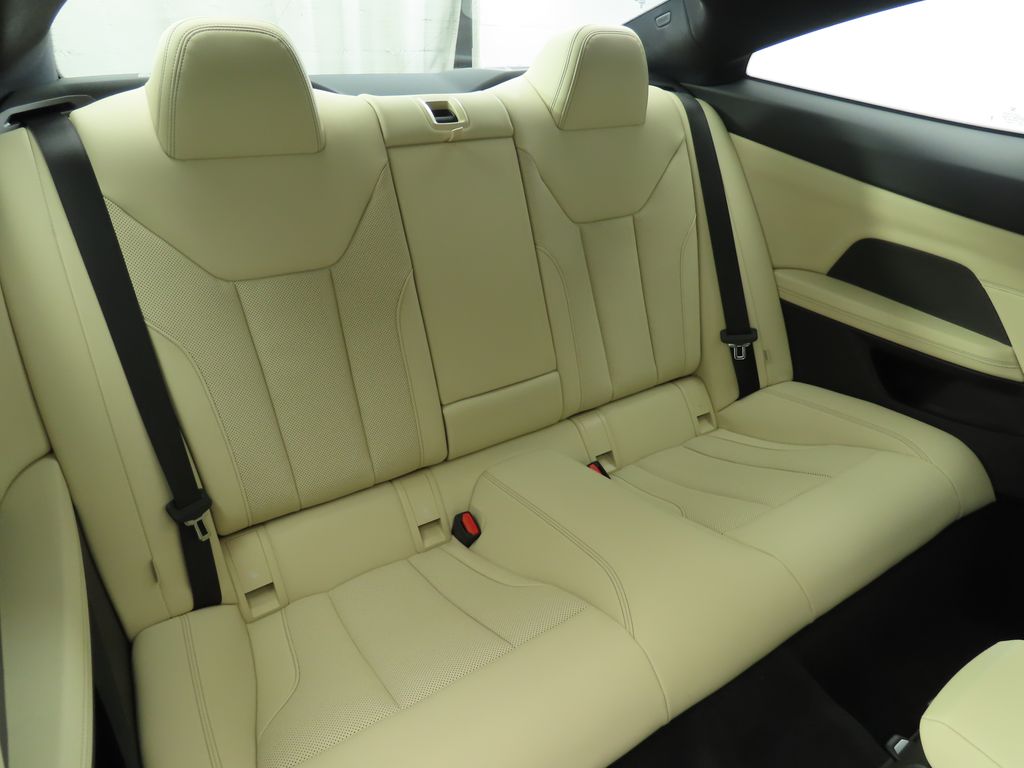 Thumbnail: 2026 BMW 4 Series - 23