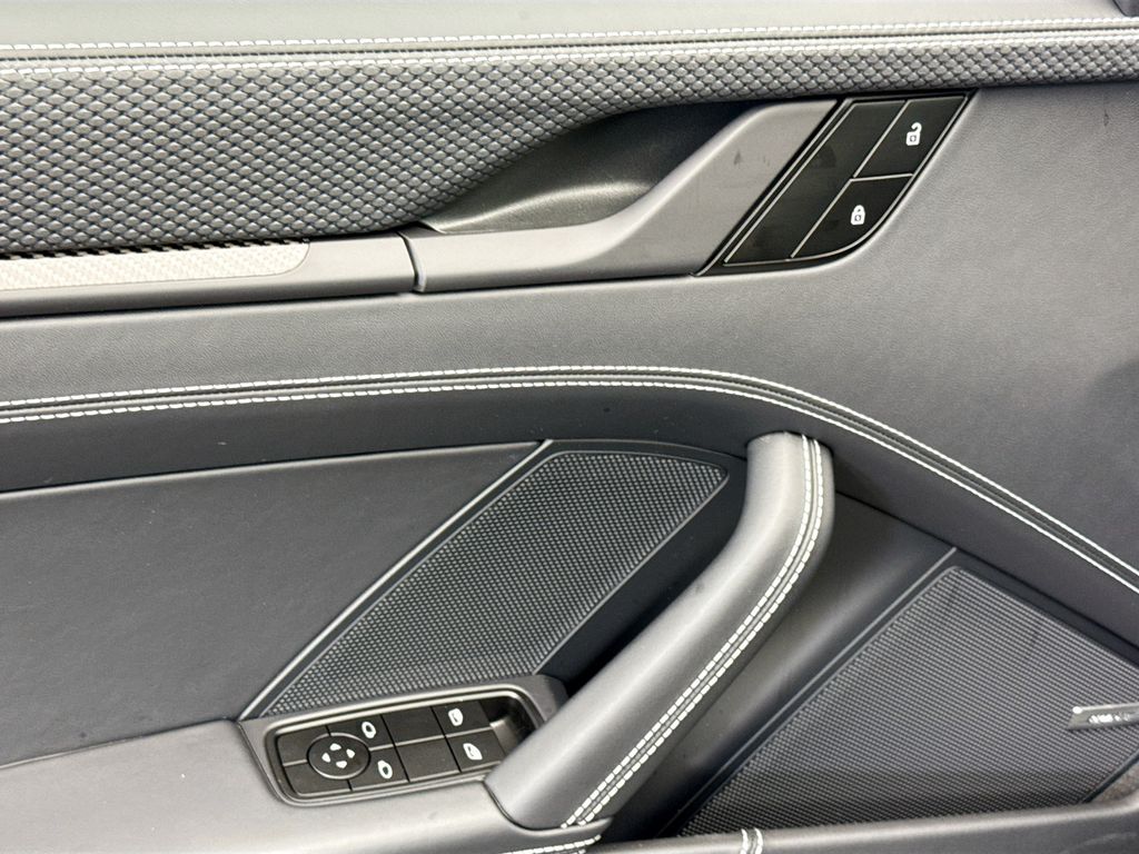 Thumbnail: 2026 Porsche 911 - 24