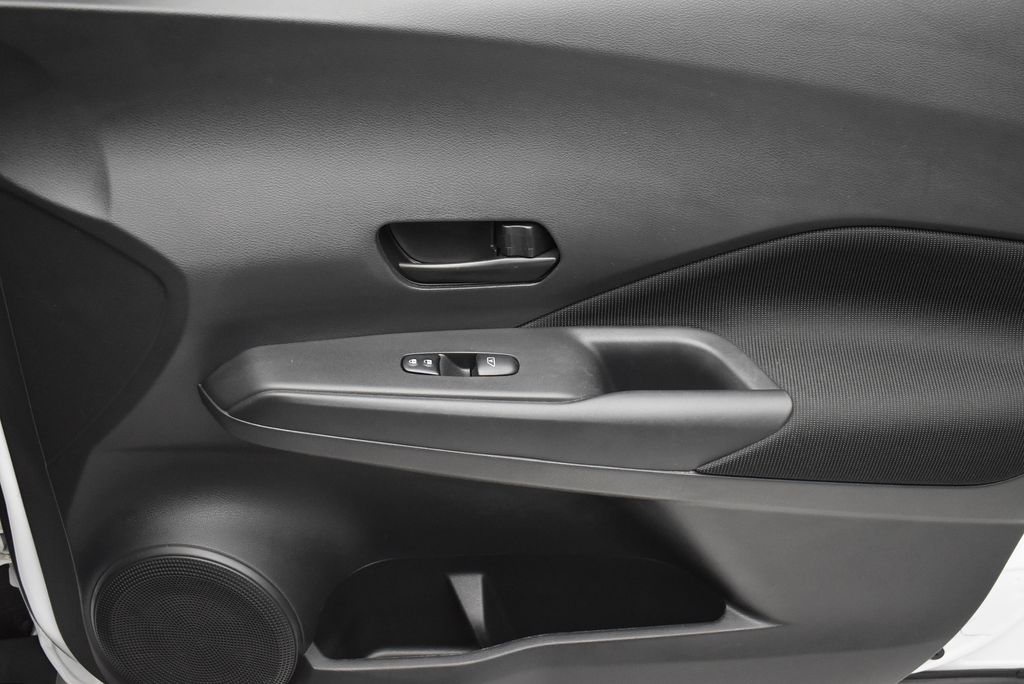 Thumbnail: 2021 Nissan Kicks - 19