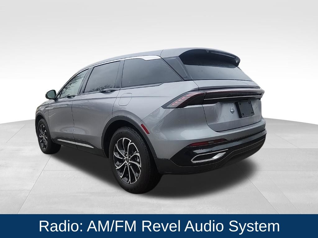 View vehicle photo 4