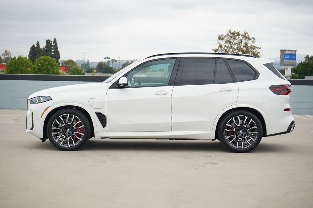 Thumbnail: 2026 BMW X5 - 4