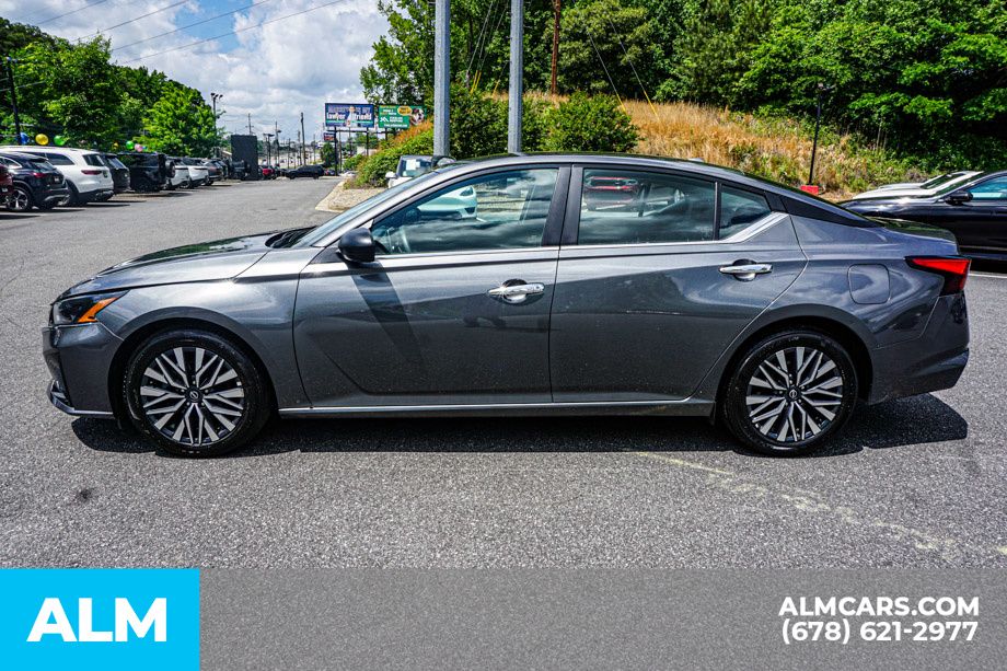 Used 2025 Gray Nissan 2.5 SV image 7