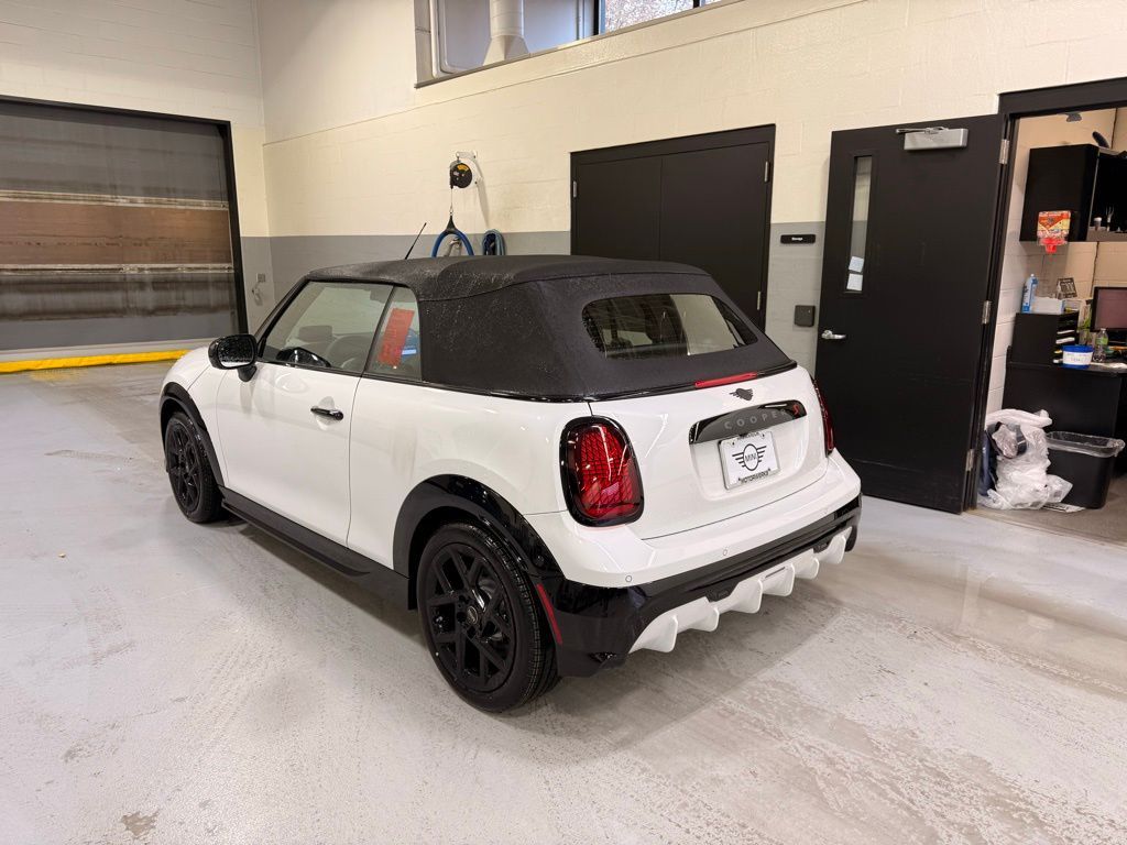Thumbnail: 2026 MINI Cooper - 3