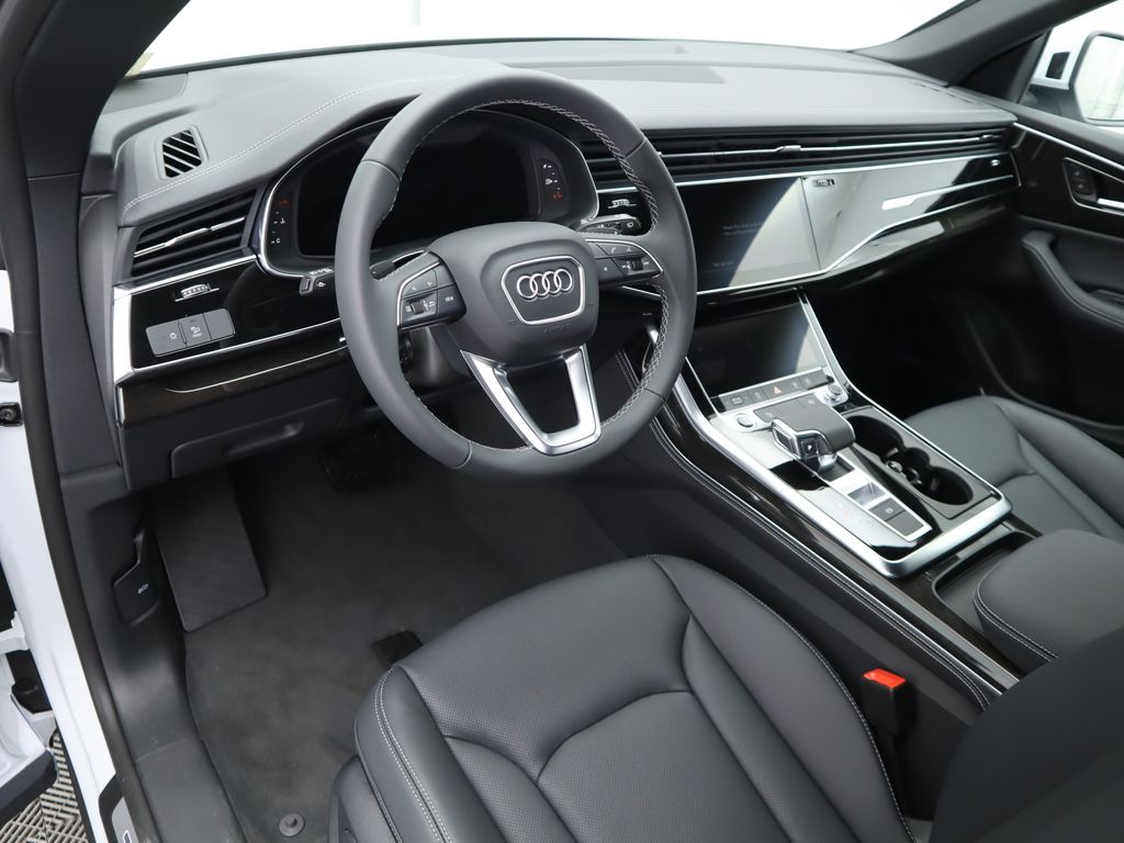 2025 Audi Q8  10