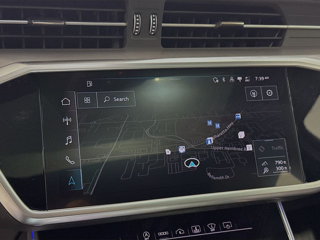 Thumbnail: 2021 Audi S6 - 10
