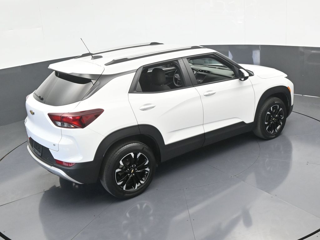 Used 2022 Summit White Chevrolet LT image 16