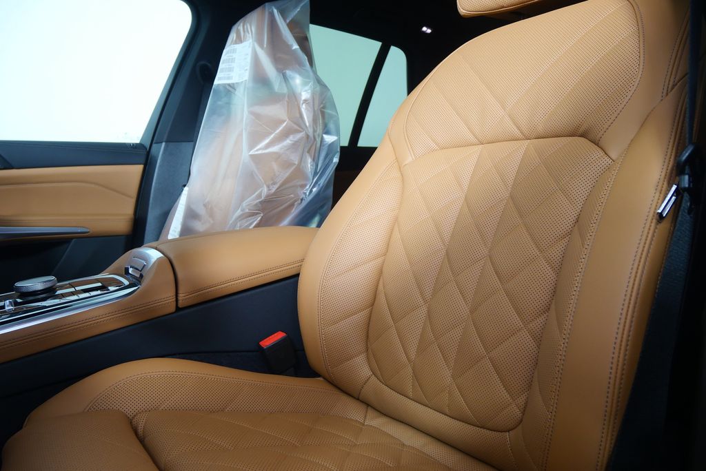 Thumbnail: 2026 BMW X5 - 11