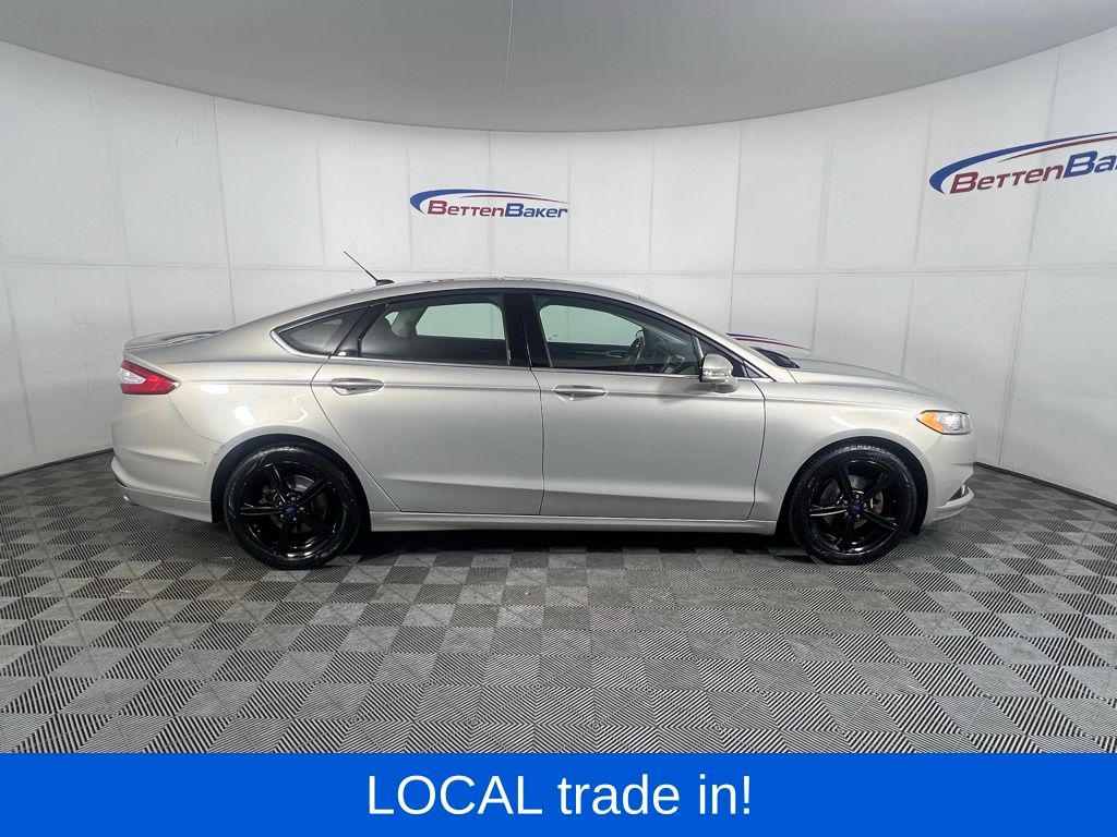 2016 Ford Fusion SE 2