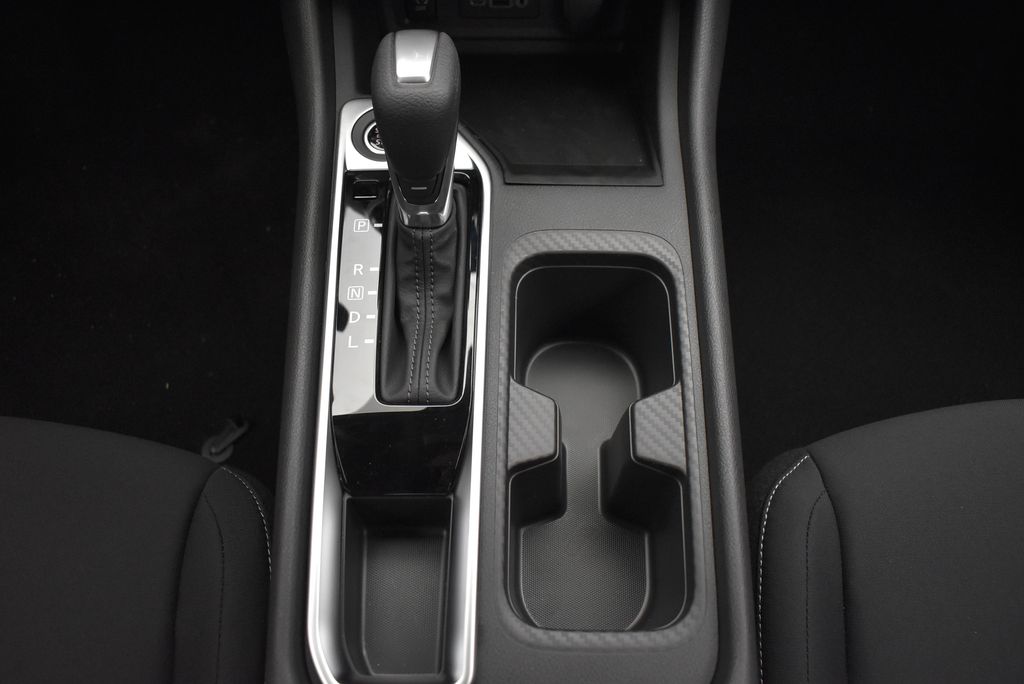 Thumbnail: 2025 Nissan Sentra - 27