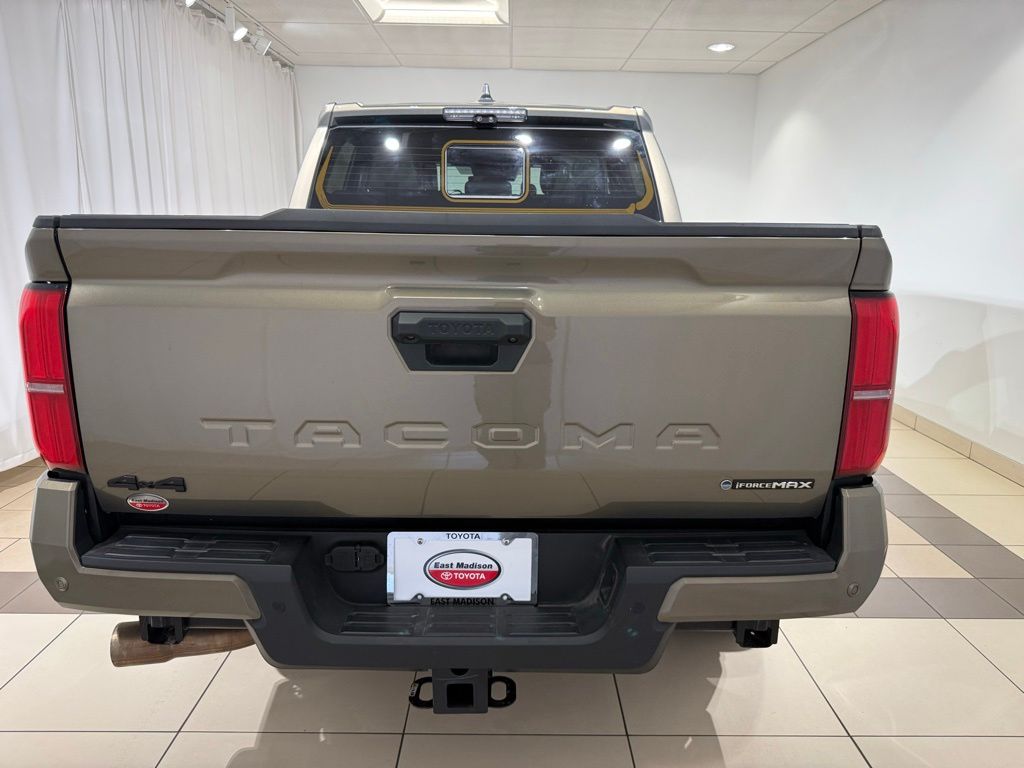 Thumbnail: 2025 Toyota Tacoma - 4