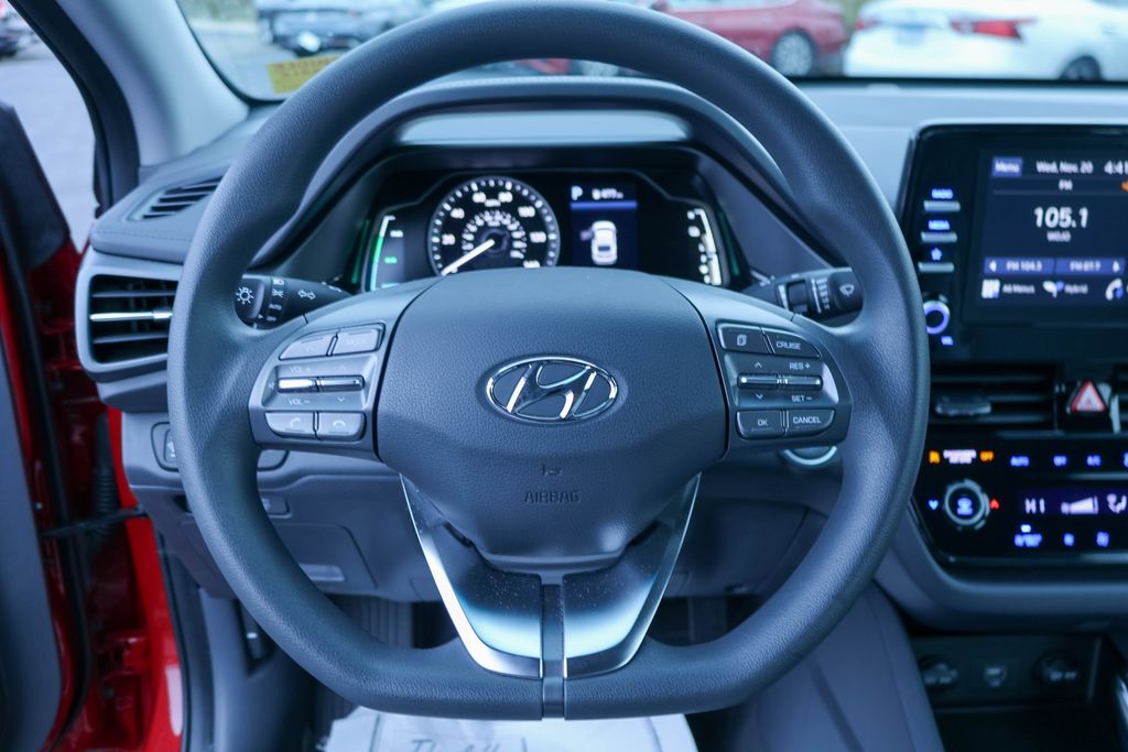 2022 Hyundai Ioniq Hybrid Blue 16