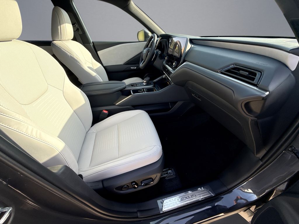 Thumbnail: 2026 Lexus TX - 15