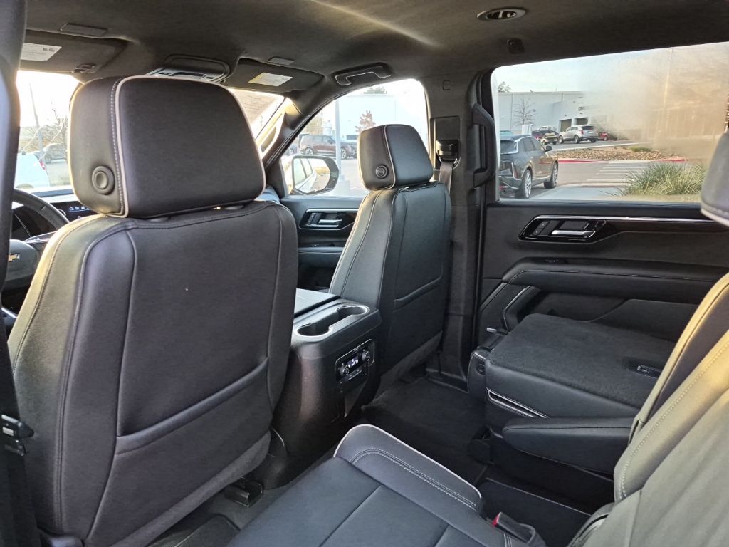 Used Car 2025 Chevrolet Suburban  Premier For Sale Under $70,000 In Austin, Texas