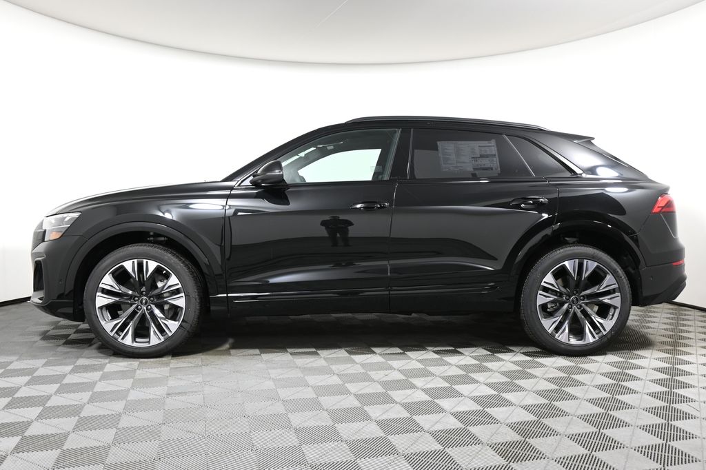 2025 Audi Q8  2