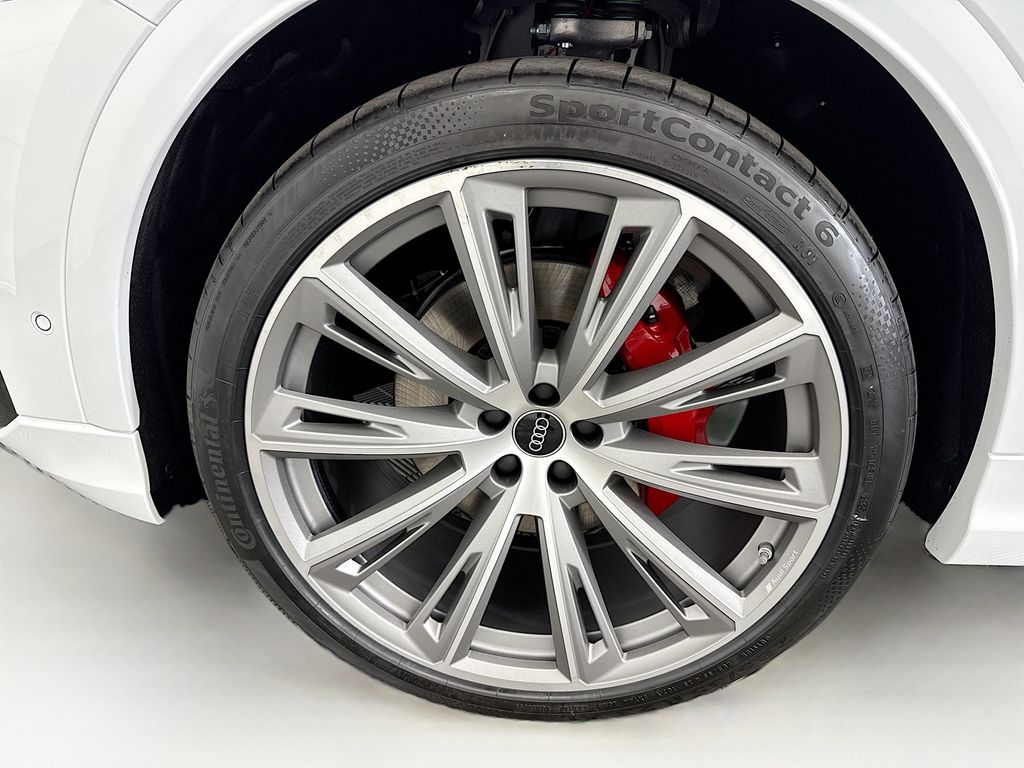 Thumbnail: 2026 Audi Q8 - 30