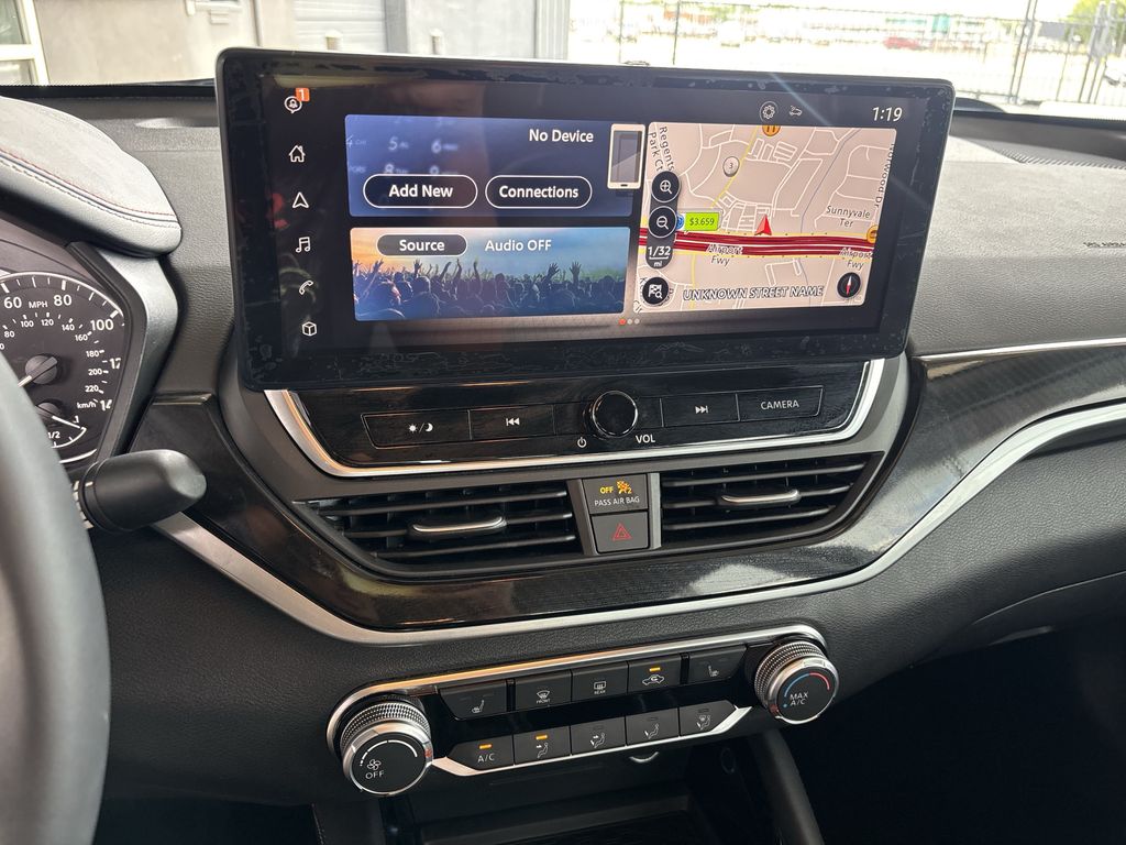 Used 2024 Nissan Altima Sedan