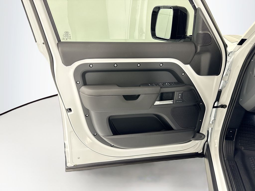 Thumbnail: 2026 Land Rover Defender - 26