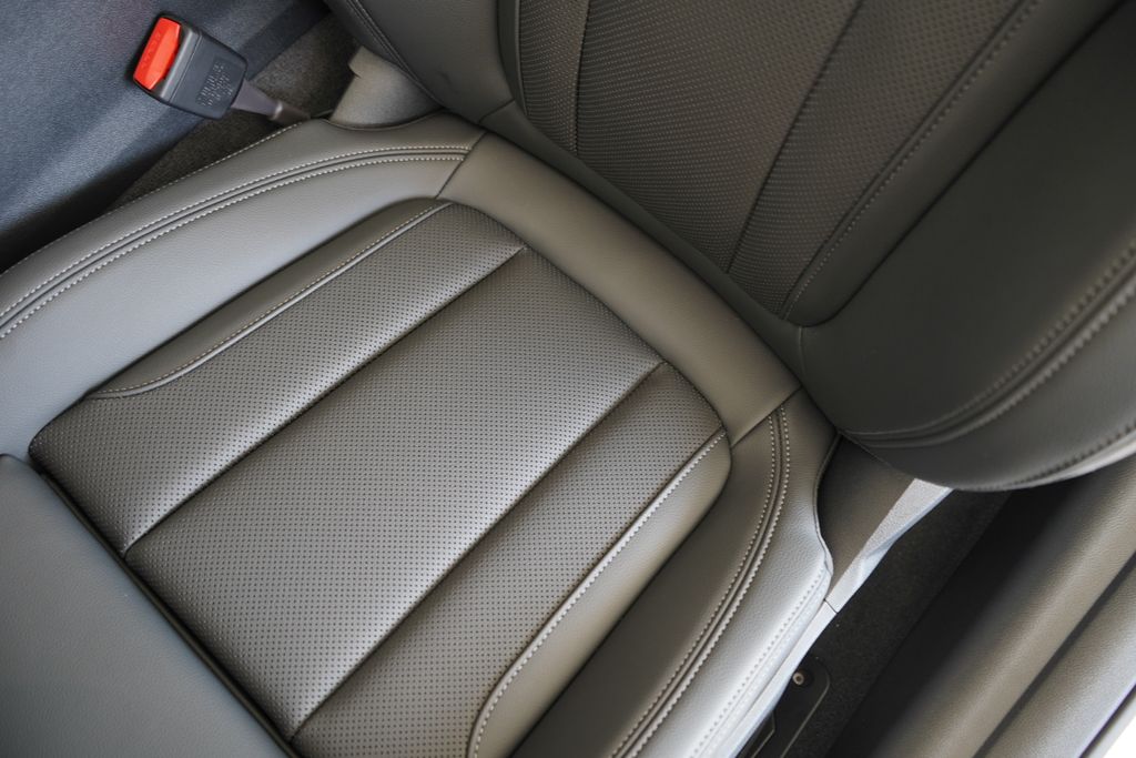 Thumbnail: 2026 BMW 4 Series - 14