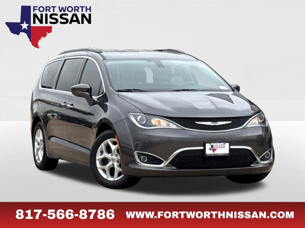 Gray (Granite Crystal Metallic Clearcoat) 2018 Chrysler Pacifica Touring Plus FWD Minivan Front-Wheel Drive 9-Speed Automatic