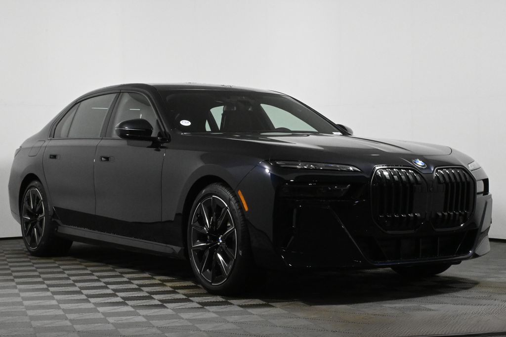 2025 BMW 7 Series 760i xDrive 9