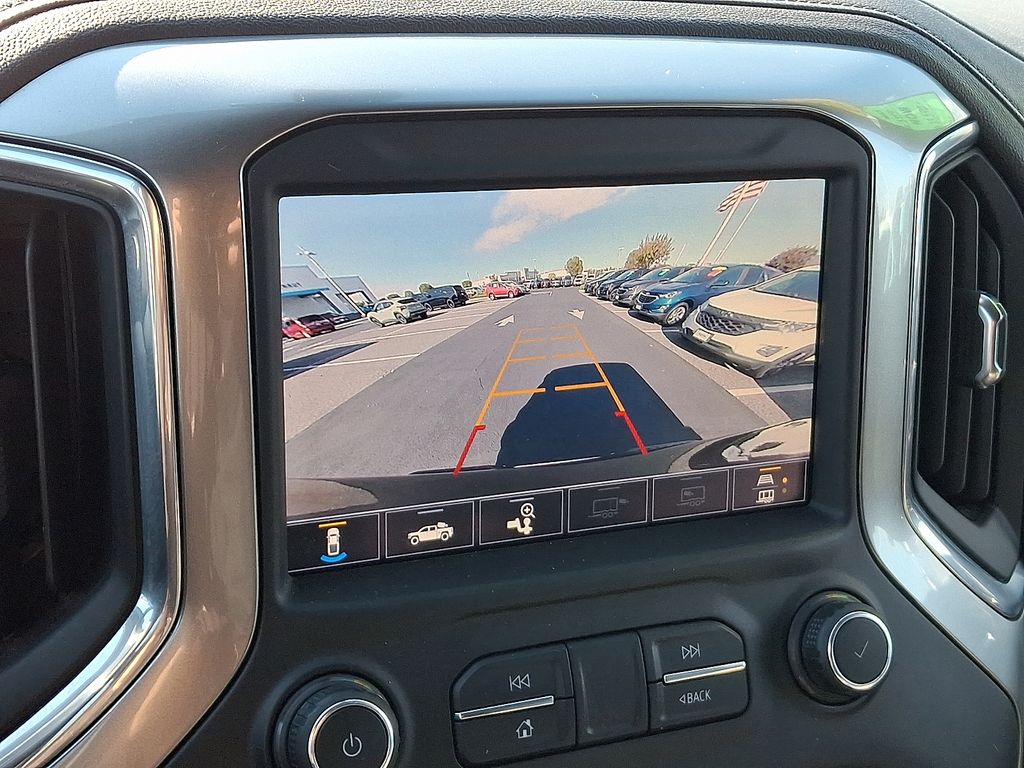 Thumbnail: 2020 Chevrolet Silverado 1500 - 18
