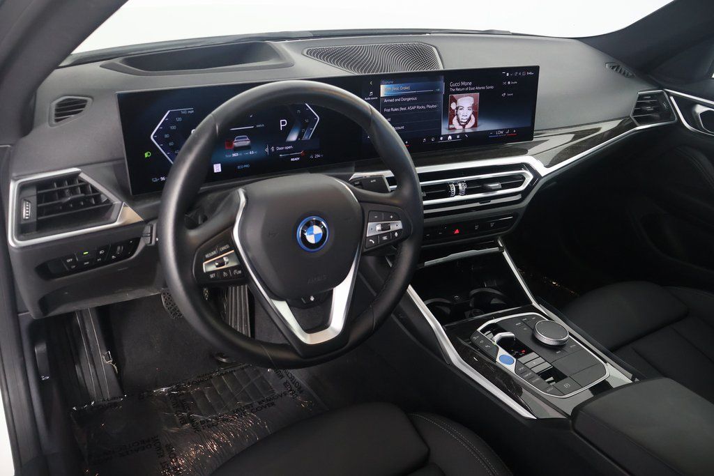 2024 BMW i4 eDrive40 7