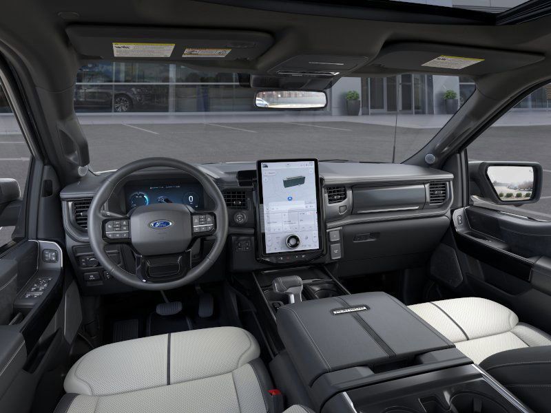 2025 Ford F-150 Lightning Platinum