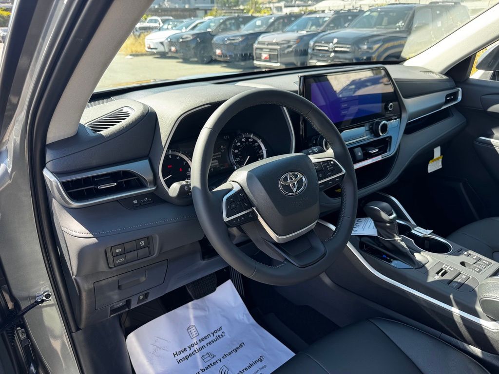 New 2026 Toyota Highlander SUV