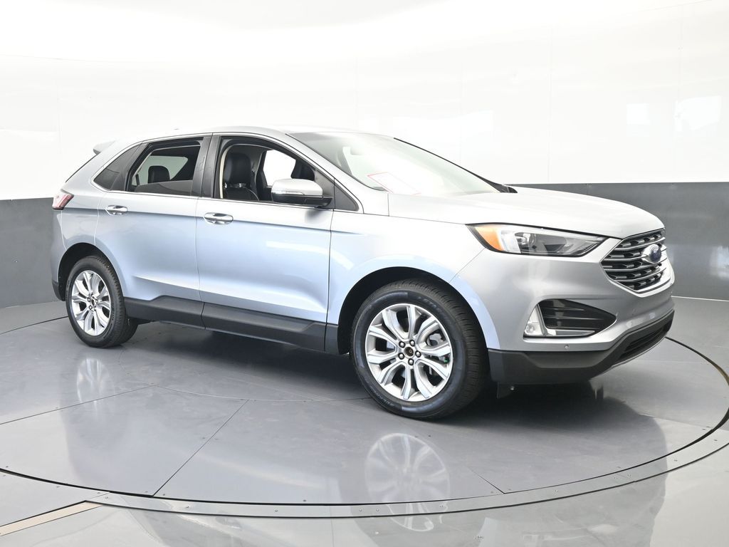 Used 2022 Silver Metallic Ford Titanium image 8