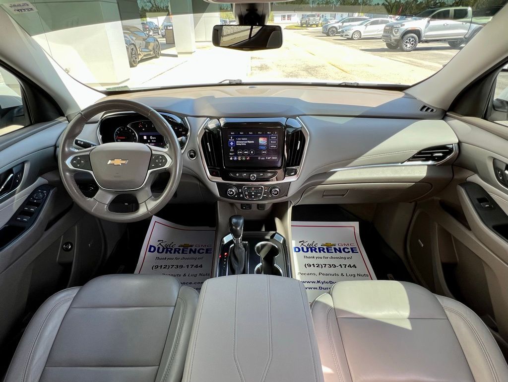 2021 Chevrolet Traverse LT Leather photo