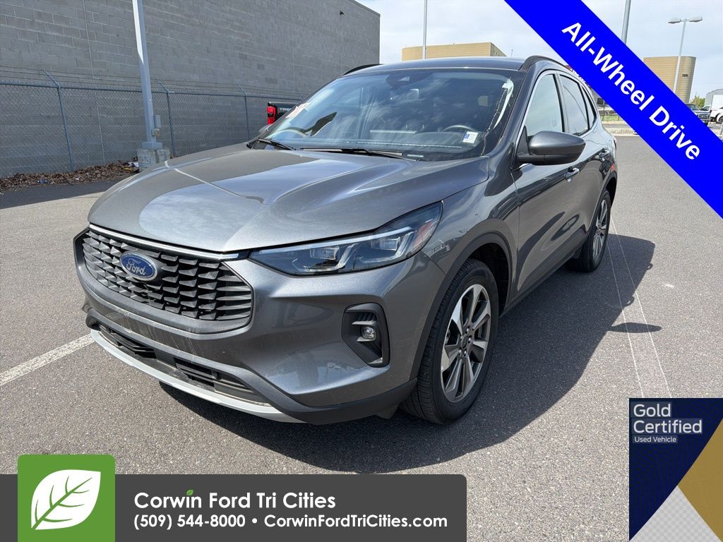 Carbonized Gray Metallic 2025 Ford Escape Platinum AWD SUV / Crossover All-Wheel Drive 8-Speed Automatic