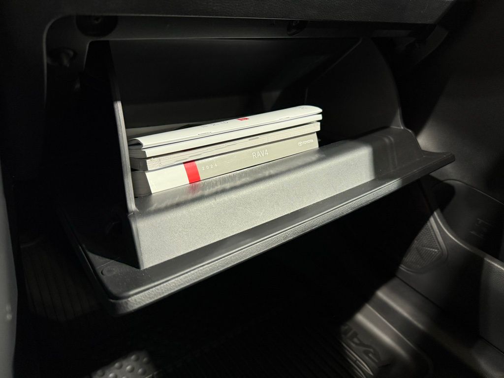 Thumbnail: 2024 Toyota RAV4 - 28